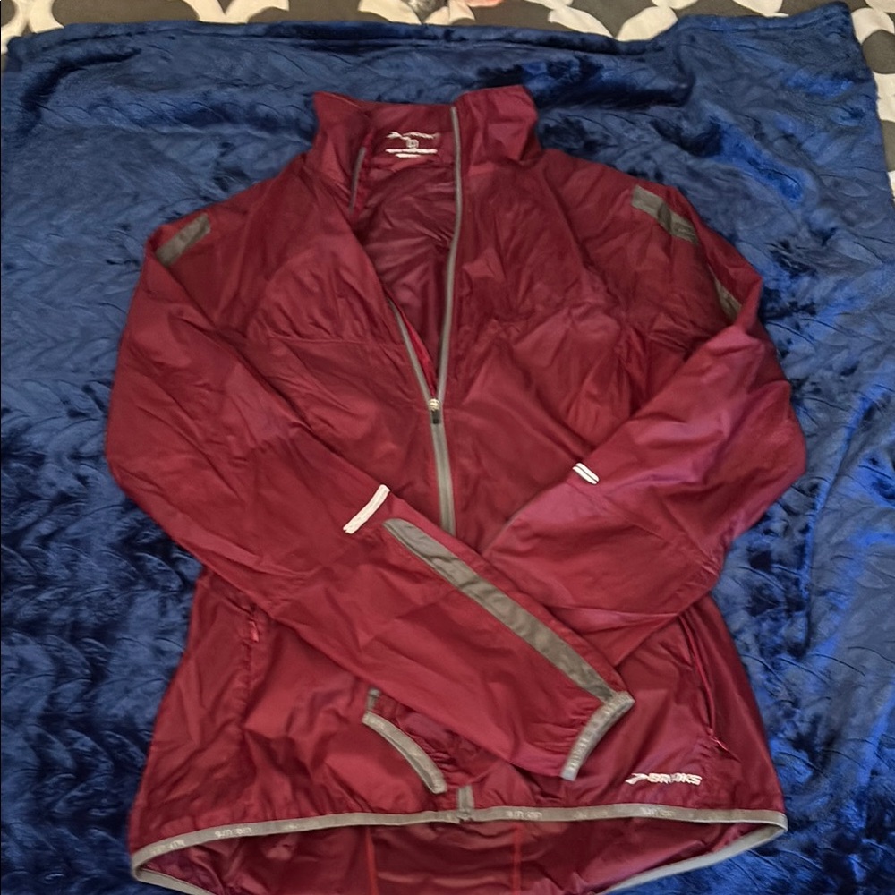 Brooks Women's Burgundy running Jacket
